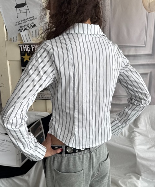 SHAGGIE（シャギー）の「【ViVi掲載】刺繍入りピンストライプ長袖シャツ（シャツ/ブラウス・レディース・ホワイト/ブラック・FREE）」の12枚目の写真