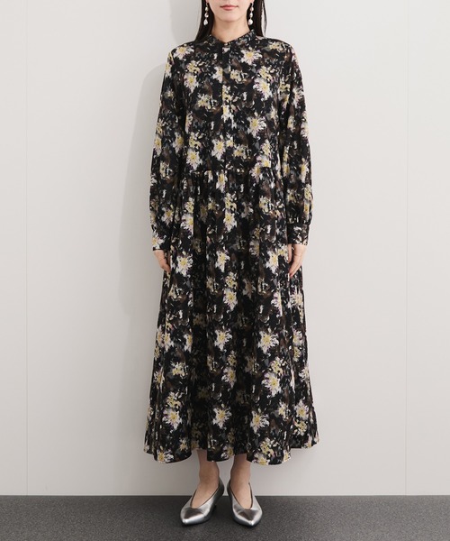 ニュアンスフラワープリントワンピース（ワンピース）｜LE