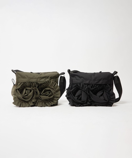 gomme(ゴム)の「フリルデコミリタリーバッグ(ショルダーバッグ・レディース・ブラック/カーキ・FREE)」の5枚目の写真