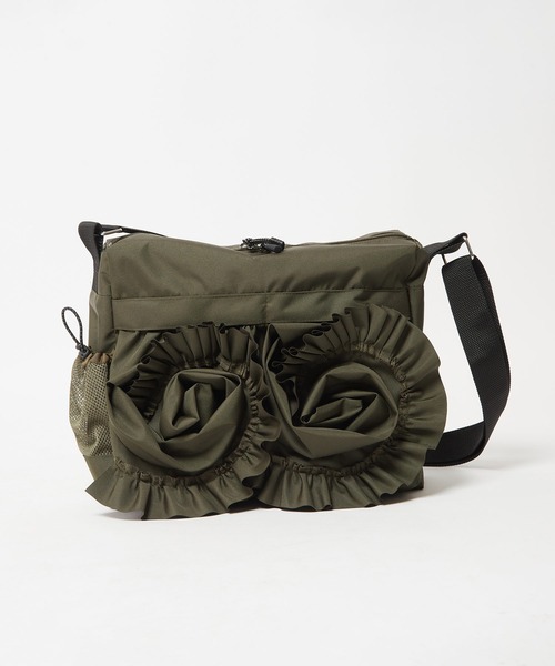 gomme(ゴム)の「フリルデコミリタリーバッグ(ショルダーバッグ・レディース・ブラック/カーキ・FREE)」の3枚目の写真