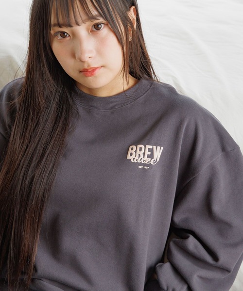 GLOBAL WORK（グローバルワーク）の「USAガーリーグラフィックスウェット/AND YUA ANY/581117（スウェット・キッズ・チャコールグレー/アイボリー/グレー系その他/ブラック系/ミント/ブラック/ブルー系その他4・SMALL/MEDIUM）」の4枚目の写真