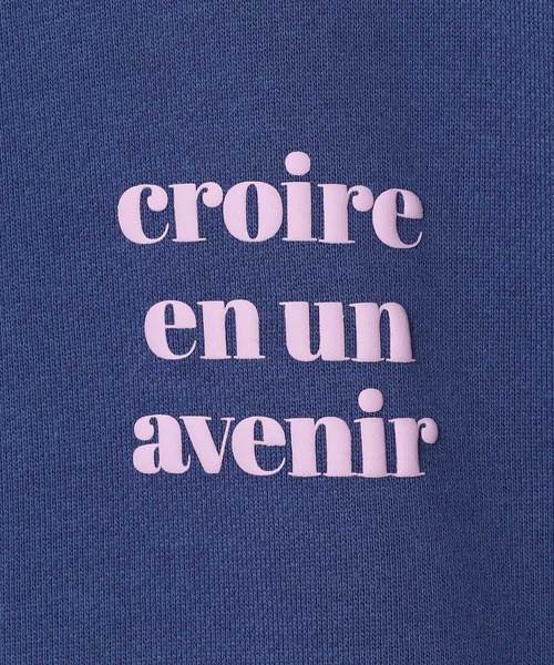 GLOBAL WORK（グローバルワーク）の「USAガーリーグラフィックスウェット/AND YUA ANY/581117（スウェット・キッズ・チャコールグレー/アイボリー/グレー系その他/ブラック系/ミント/ブラック/ブルー系その他4・SMALL/MEDIUM）」の17枚目の写真