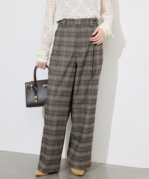 SLOBE IENA（スローブイエナ）の「ナロータックチェックトラウザー（その他パンツ・レディース・アイボリー/ブラウン・FREE）」の2枚目の写真