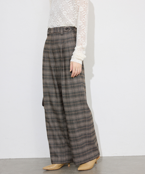 SLOBE IENA（スローブイエナ）の「ナロータックチェックトラウザー（その他パンツ・レディース・アイボリー/ブラウン・FREE）」の16枚目の写真