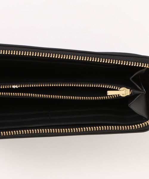 エッセンシャル スリム アコーディオン ジップ ウォレット・チャーム