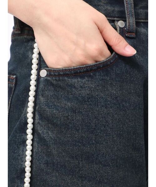 EMODA（エモダ）の「サイドパールルーズジーンズ（デニムパンツ・レディース・インディゴブルー/ブラック・SMALL/MEDIUM）」の18枚目の写真
