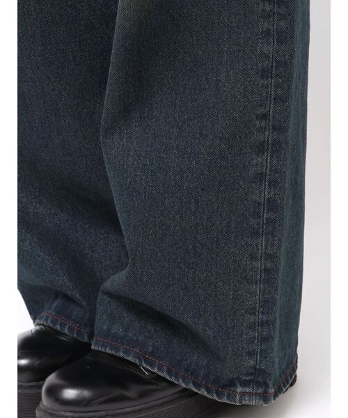 EMODA（エモダ）の「サイドパールルーズジーンズ（デニムパンツ・レディース・インディゴブルー/ブラック・SMALL/MEDIUM）」の17枚目の写真