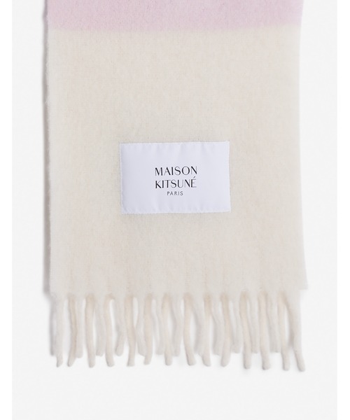 Maison Kitsune（メゾンキツネ）の「ALPACA STRIPED SCARF（マフラー・メンズ・ブルー/レッド/アイボリー・U）」の2枚目の写真
