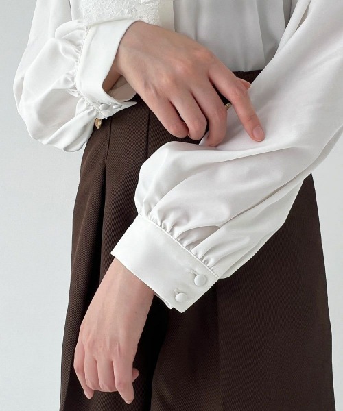 F i.n.t(フィント)の「スカラップレースボウタイシャツ/fint フィント(シャツ/ブラウス・レディース・オフホワイト/アイボリー・FREE)」の6枚目の写真