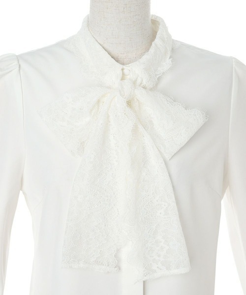 F i.n.t(フィント)の「スカラップレースボウタイシャツ/fint フィント(シャツ/ブラウス・レディース・オフホワイト/アイボリー・FREE)」の19枚目の写真