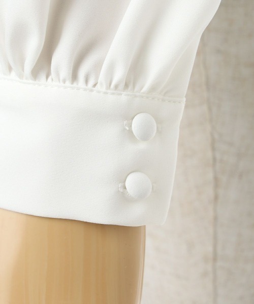 F i.n.t(フィント)の「スカラップレースボウタイシャツ/fint フィント(シャツ/ブラウス・レディース・オフホワイト/アイボリー・FREE)」の21枚目の写真