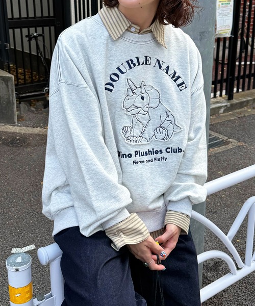 DOUBLE NAME（ダブルネーム）の「Dino Plushies Club刺しゅうプルオーバー（Tシャツ/カットソー・レディース・グリーン/ライトグレー/オフホワイト・FREE）」の5枚目の写真