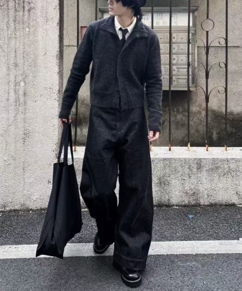 FreeZone(フリーゾーン)の「スタンドネック起毛ニットカーディガン(ニット/セーター・メンズ・ブラック/ブラウン・F)」の12枚目の写真