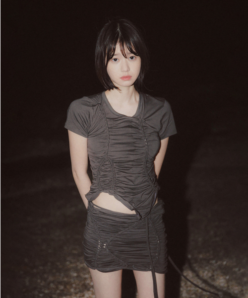 FLAREUP（フレアアップ）の「Handmade Twisted T-Shirt (FL-119_Charcoal)（Tシャツ/カットソー・レディース・チャコール・OS）」の4枚目の写真