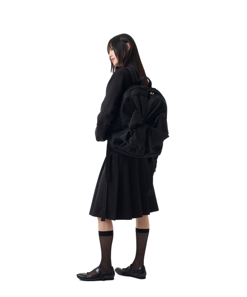 IUGAMAKARAS(イウガマカラス)の「Belted Bag Pleats Midi Skirt (Black)(スカート・レディース・その他・1/2)」の10枚目の写真