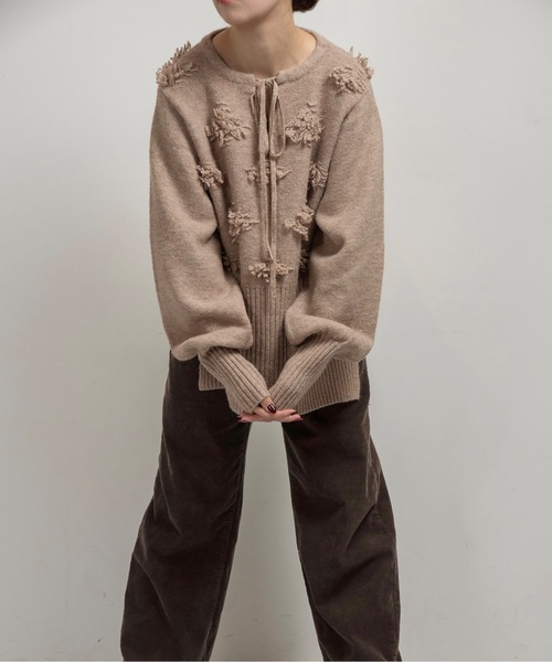 lawgy（ラウジー）の「string neck 2way fringe knit / ストリングネック2wayフリンジニット（ニット/セーター・レディース・ホワイト/ベージュ系/ピンク系・FREE）」の10枚目の写真