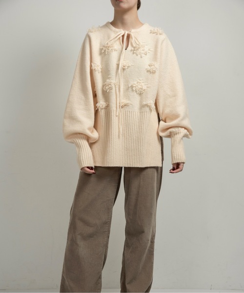 lawgy（ラウジー）の「string neck 2way fringe knit / ストリングネック2wayフリンジニット（ニット/セーター・レディース・ホワイト/ベージュ系/ピンク系・FREE）」の7枚目の写真