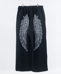 JOHN'S CLOSET（ジョンズクローゼット）の「【13】エンジェルプリント ラインストーン ワイドスウェットパンツ（スウェットパンツ・レディース）」