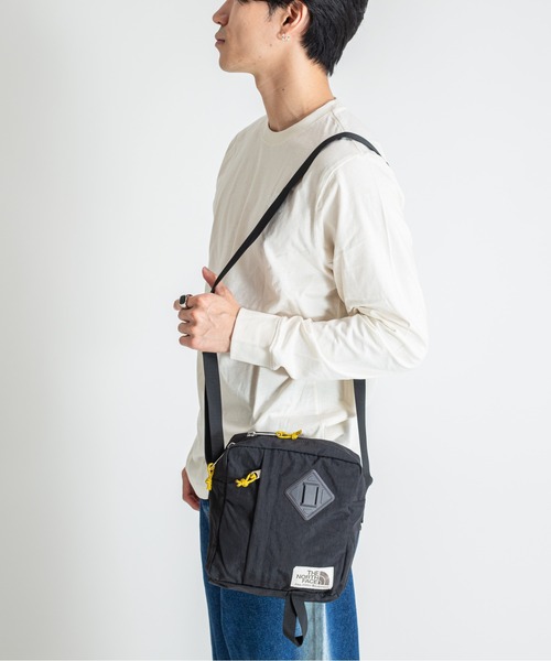 THE NORTH FACE(ザノースフェイス)の「【THE NORTH FACE/ザ・ノースフェイス】ユニセックス 斜め掛けバッグ ショルダーバッグ 4.5L(ショルダーバッグ・メンズ・ブラック・FREE)」の12枚目の写真