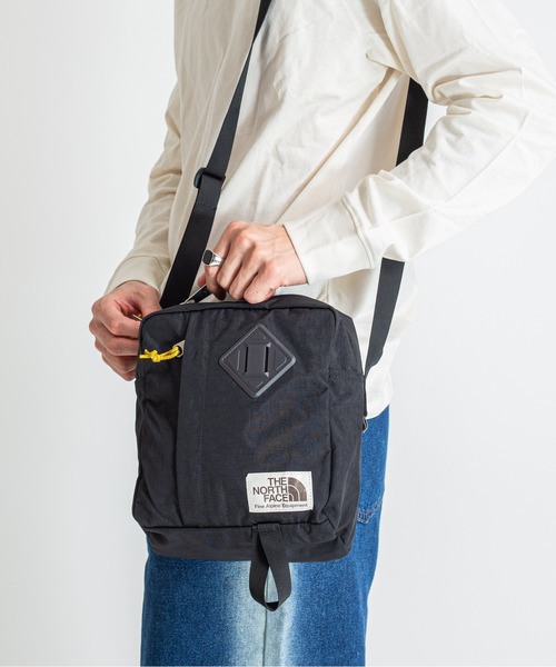 THE NORTH FACE(ザノースフェイス)の「【THE NORTH FACE/ザ・ノースフェイス】ユニセックス 斜め掛けバッグ ショルダーバッグ 4.5L(ショルダーバッグ・メンズ・ブラック・FREE)」の13枚目の写真
