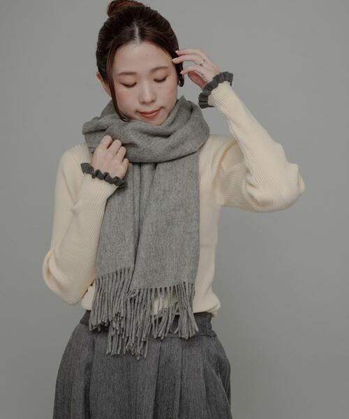 URBAN RESEARCH Sonny Label（アーバンリサーチサニーレーベル）の「大判ウールストール（マフラー・レディース・ボルドー/ライトグレー/チャコールグレー/ベージュ・ONE）」の17枚目の写真