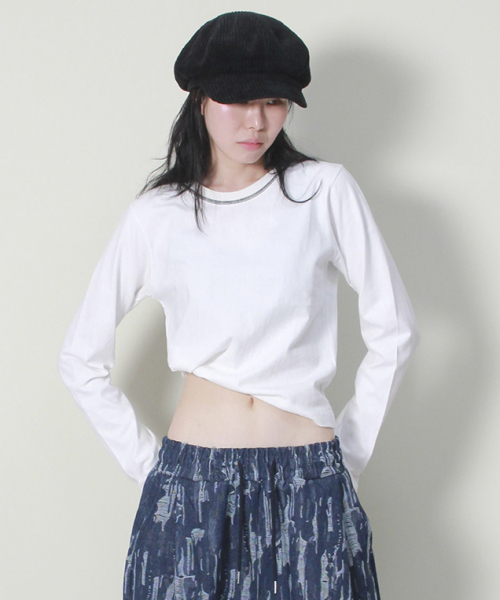 DEMARC(ドゥマーク)の「ネックスティッチポイントセミクロップ長袖Tシャツアイボリー(Tシャツ/カットソー・レディース・その他・MEDIUM/LARGE)」の2枚目の写真