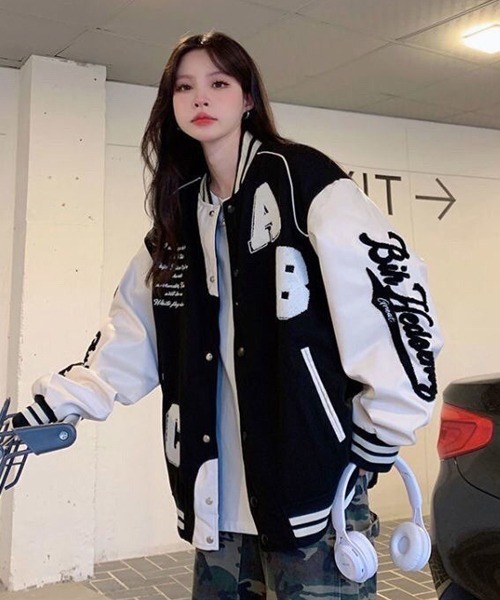 Ressaca（レサーカ）の「オーバーサイズサガラ刺繍スタジャン PUレザー切り替えブルゾン（スタジャン・メンズ・ブラック/ブラウン・L/M）」の20枚目の写真