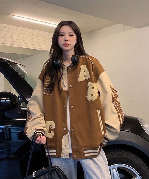 Ressaca（レサーカ）の「オーバーサイズサガラ刺繍スタジャン PUレザー切り替えブルゾン（スタジャン・メンズ・ブラック/ブラウン・L/M）」の10枚目の写真