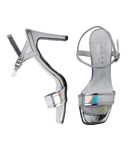 SHOEHI（シューハイ）の「PVCストラップサンダル8cm S0801(7カラー)（サンダル・レディース・ホワイト/スカイブルー/ブラック/Beige/ホワイト系/ブラック系/シルバー系・22.5cm/23cm/23.5cm/24cm/24.5cm/25cm）」の7枚目の写真