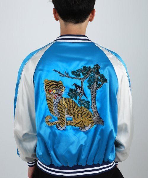 BEOM(ボム)の「韓国トラジャンパー(ブルー)(ブルゾン・メンズ・その他・SMALL/MEDIUM/LARGE)」の8枚目の写真