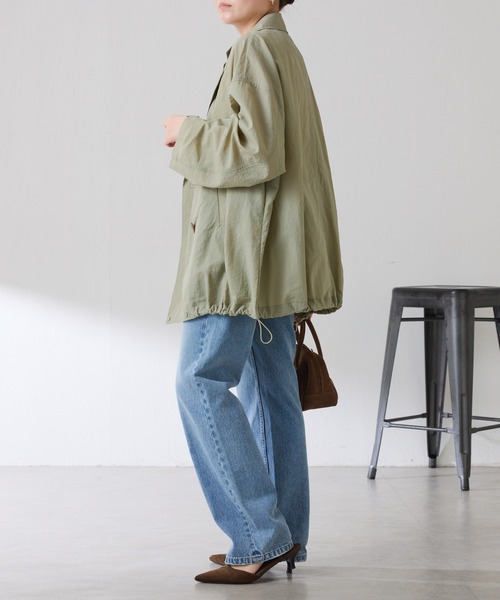 COLLAGE GALLARDAGALANTE(コラージュガリャルダガランテ)の「エアーナイロンミドルトレンチ(トレンチコート・レディース・カーキ/キャメル・FREE)」の4枚目の写真