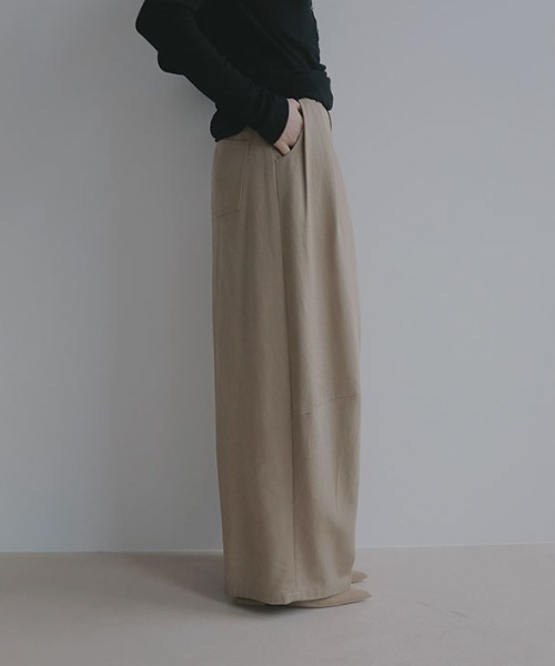 先行予約】ソフトコットンタックカーブパンツ（その他パンツ）｜ETRE