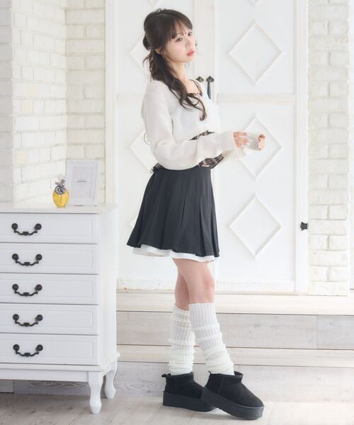 ems excite(エムズエキサイト)の「ショートNT&キャミSET(ニット/セーター・レディース・ブラウン/ナチュラル/ブラック・FREE)」の7枚目の写真