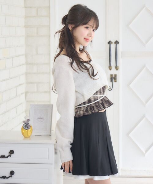 ems excite(エムズエキサイト)の「ショートNT&キャミSET(ニット/セーター・レディース・ブラウン/ナチュラル/ブラック・FREE)」の13枚目の写真