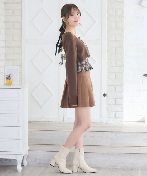 ems excite(エムズエキサイト)の「ショートNT&キャミSET(ニット/セーター・レディース・ブラウン/ナチュラル/ブラック・FREE)」の20枚目の写真