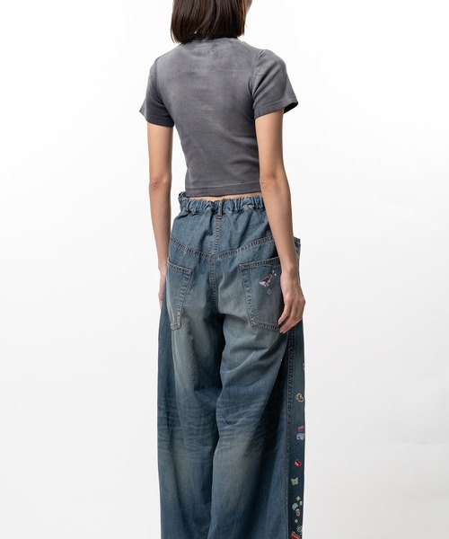 Maison MIHARA YASUHIRO（メゾンミハラヤスヒロ）の「Don't Tag Me Printed Mini T-shirt（Tシャツ/カットソー・レディース・ブラック・36/38）」の5枚目の写真
