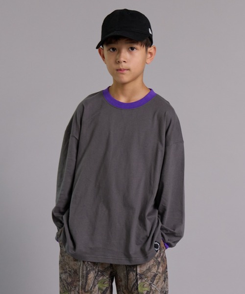 PAIRMANON STREET（ペアマノンストリート）の「【90-160cm】【綿100%】シンプル BIG 長袖Tシャツ【PAIRMANON STREET】（Tシャツ/カットソー・キッズ・レッド/ブラック/オフホワイト/ブラック系その他/ブルー/ブラック系その他2/チャコールグレー/オレンジ/ネイビー/パープル・90/100/140/150/110/130/160/120）」の5枚目の写真