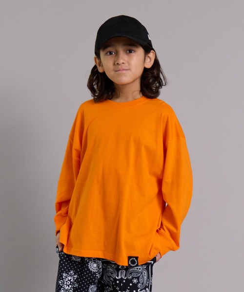 PAIRMANON STREET（ペアマノンストリート）の「【90-160cm】【綿100%】シンプル BIG 長袖Tシャツ【PAIRMANON STREET】（Tシャツ/カットソー・キッズ・レッド/ブラック/オフホワイト/ブラック系その他/ブルー/ブラック系その他2/チャコールグレー/オレンジ/ネイビー/パープル・90/100/140/150/110/130/160/120）」の10枚目の写真