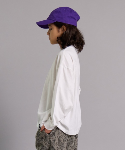PAIRMANON STREET（ペアマノンストリート）の「【90-160cm】【綿100%】シンプル BIG 長袖Tシャツ【PAIRMANON STREET】（Tシャツ/カットソー・キッズ・レッド/ブラック/オフホワイト/ブラック系その他/ブルー/ブラック系その他2/チャコールグレー/オレンジ/ネイビー/パープル・90/100/140/150/110/130/160/120）」の11枚目の写真