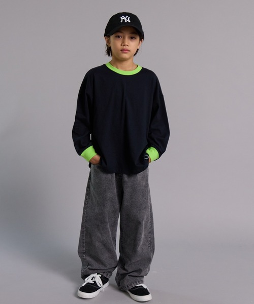 PAIRMANON STREET（ペアマノンストリート）の「【90-160cm】【綿100%】シンプル BIG 長袖Tシャツ【PAIRMANON STREET】（Tシャツ/カットソー・キッズ・レッド/ブラック/オフホワイト/ブラック系その他/ブルー/ブラック系その他2/チャコールグレー/オレンジ/ネイビー/パープル・90/100/140/150/110/130/160/120）」の21枚目の写真