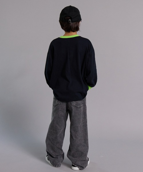 PAIRMANON STREET（ペアマノンストリート）の「【90-160cm】【綿100%】シンプル BIG 長袖Tシャツ【PAIRMANON STREET】（Tシャツ/カットソー・キッズ・レッド/ブラック/オフホワイト/ブラック系その他/ブルー/ブラック系その他2/チャコールグレー/オレンジ/ネイビー/パープル・90/100/140/150/110/130/160/120）」の22枚目の写真