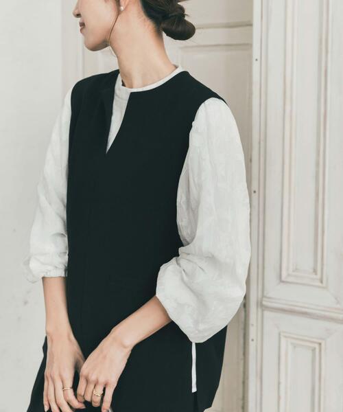 URBAN RESEARCH DOORS(アーバンリサーチドアーズ)の「フラワーオパールブラウス|オフィスカジュアル/フォーマル/オケージョン/セレモニー/入卒式/お呼ばれ(シャツ/ブラウス・レディース・オフホワイト/ブラック・FREE)」の3枚目の写真