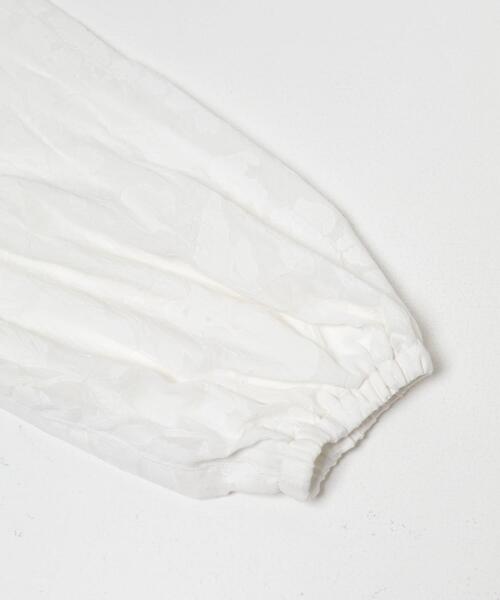 URBAN RESEARCH DOORS(アーバンリサーチドアーズ)の「フラワーオパールブラウス|オフィスカジュアル/フォーマル/オケージョン/セレモニー/入卒式/お呼ばれ(シャツ/ブラウス・レディース・オフホワイト/ブラック・FREE)」の11枚目の写真