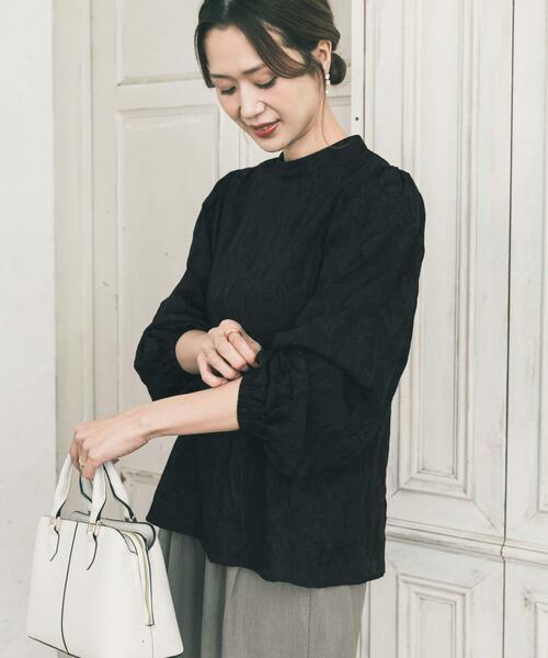 URBAN RESEARCH DOORS(アーバンリサーチドアーズ)の「フラワーオパールブラウス|オフィスカジュアル/フォーマル/オケージョン/セレモニー/入卒式/お呼ばれ(シャツ/ブラウス・レディース・オフホワイト/ブラック・FREE)」の12枚目の写真