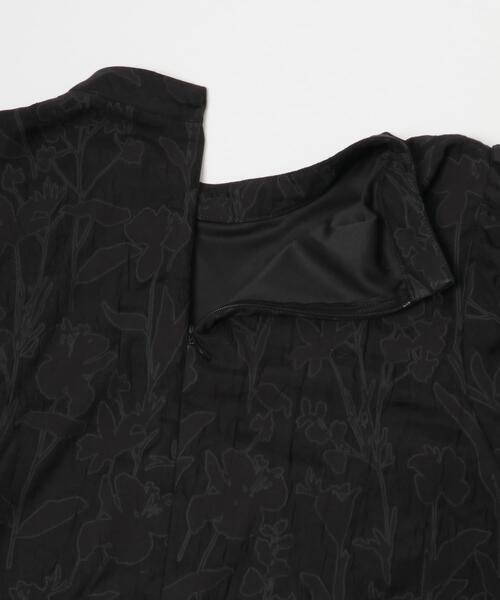 URBAN RESEARCH DOORS(アーバンリサーチドアーズ)の「フラワーオパールブラウス|オフィスカジュアル/フォーマル/オケージョン/セレモニー/入卒式/お呼ばれ(シャツ/ブラウス・レディース・オフホワイト/ブラック・FREE)」の21枚目の写真