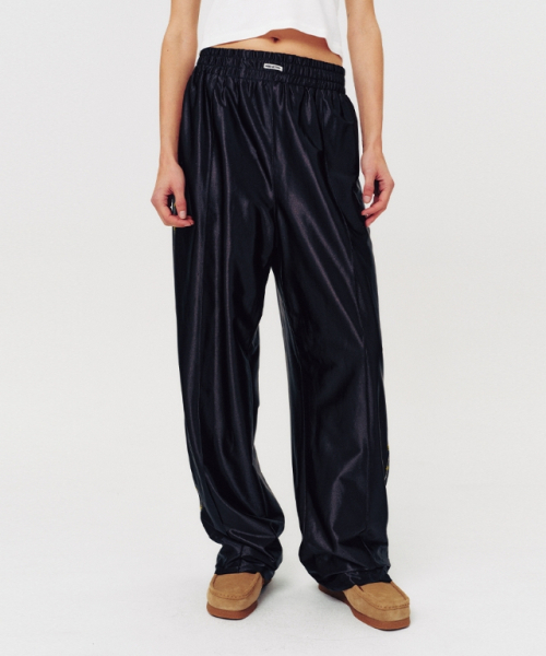 MOODBETTER（ムード ベター）の「HANDSTITCH LINE TRACK PANTS BLACK（スウェットパンツ・レディース・その他・FREE）」の3枚目の写真