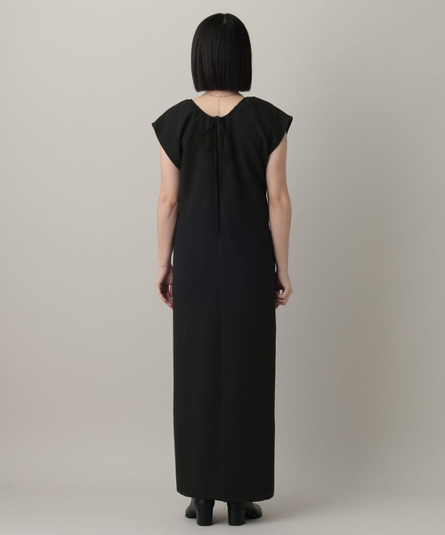 A part by（アパートバイ）の「Ｕネックギャザージャンスカ（ジャンパースカート・レディース・ブラック/ベージュ・FREE）」の4枚目の写真