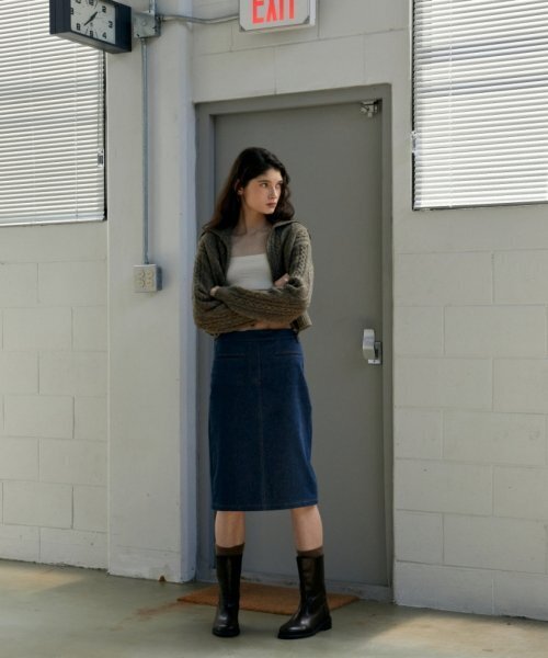 UNNOUT(アナウト)の「CABLE ZIP UP WOOL KNIT CARDIGAN - COCOA(カーディガン/ボレロ・レディース・その他・ONE SIZE)」の2枚目の写真
