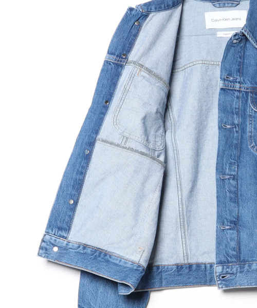 Calvin Klein Jeans（カルヴァンクラインジーンズ）の「Calvin Klein Jeans/ カルバンクライン ジーンズ Cotton Regular Fit Denim Jacket メンズ デニムジャケット（デニムジャケット・メンズ・ブルー・XL）」の3枚目の写真