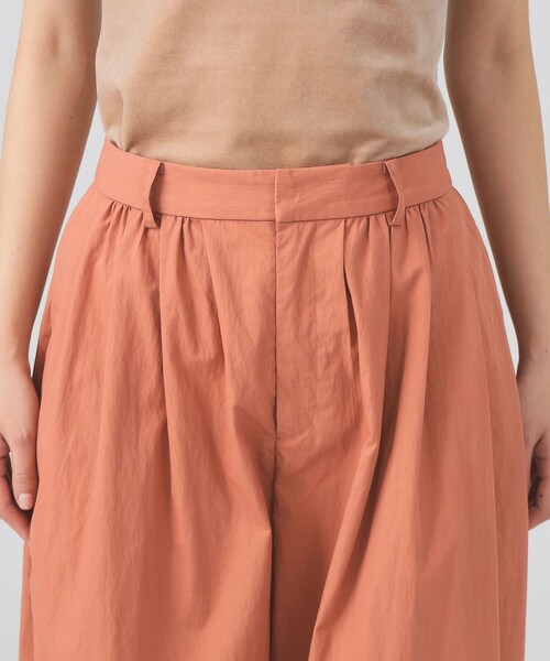 Ray BEAMS（レイビームス）の「ギャザー ボリューム パンツ（スラックス・レディース・ブラック/ピンク・0/1）」の14枚目の写真